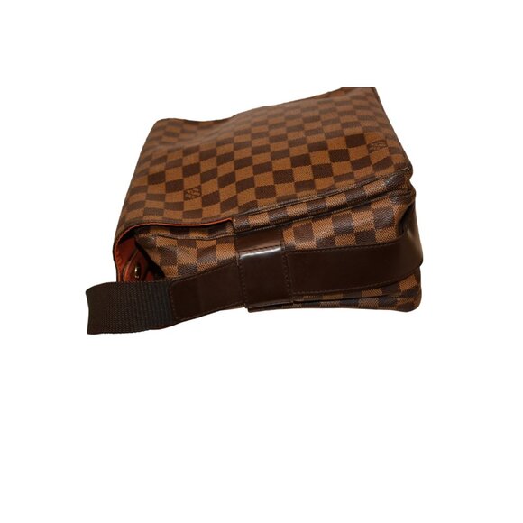 Louis Vuitton Naviglio Damier Ebene Messenger Bag - Picture 7 of 15